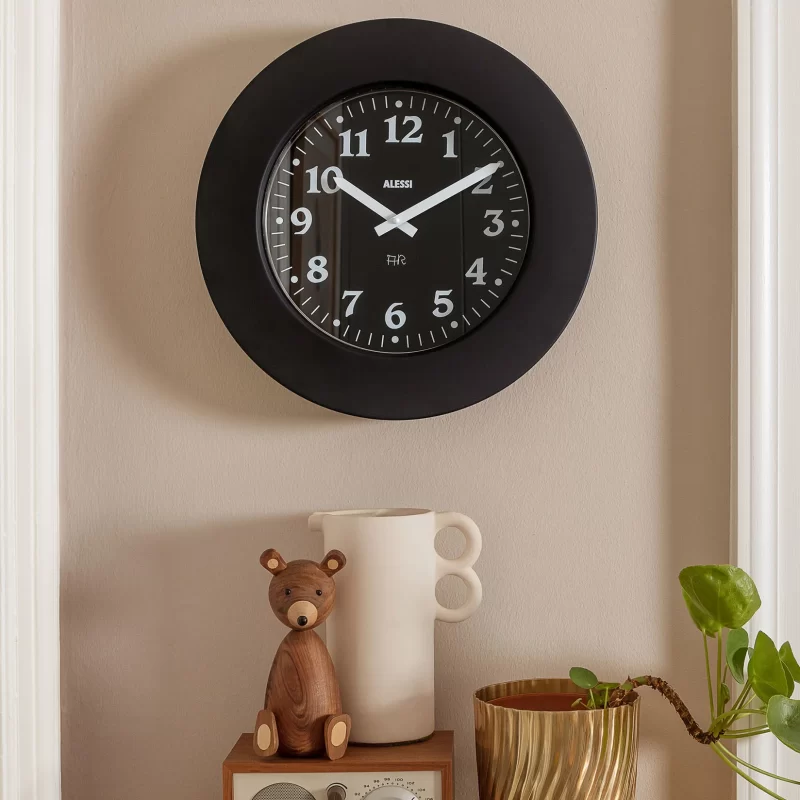 Momento Wall Clock